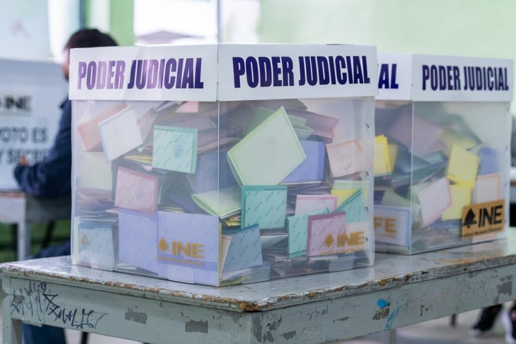 La participación ciudadana en la primera elección del Poder Judicial de la Federación se ubicó entre el 12.57 por ciento y el 13.32 por ciento.