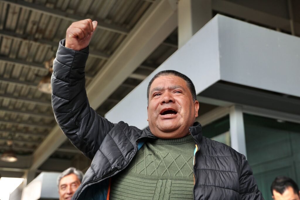 Tras 14 años de reclusión, Longino N, indígena de 59 años, fue liberado luego de que la Sala de Asuntos Indígenas del Poder Judicial del Estado de México aprobó la solicitud de amnistía.