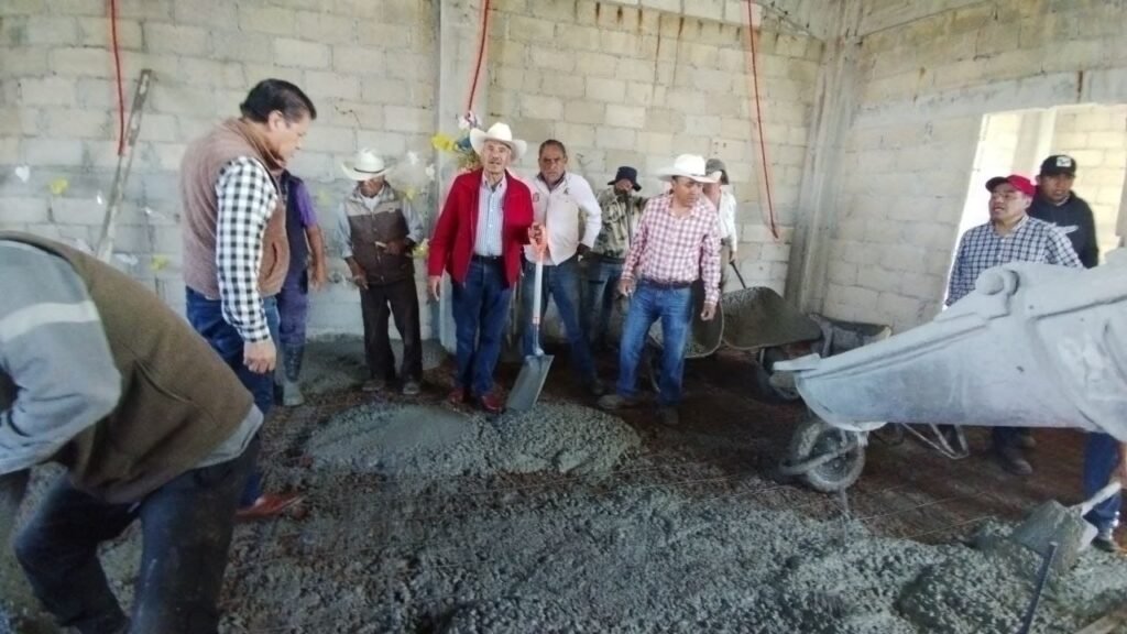 Isaías Lugo obras comunitarias