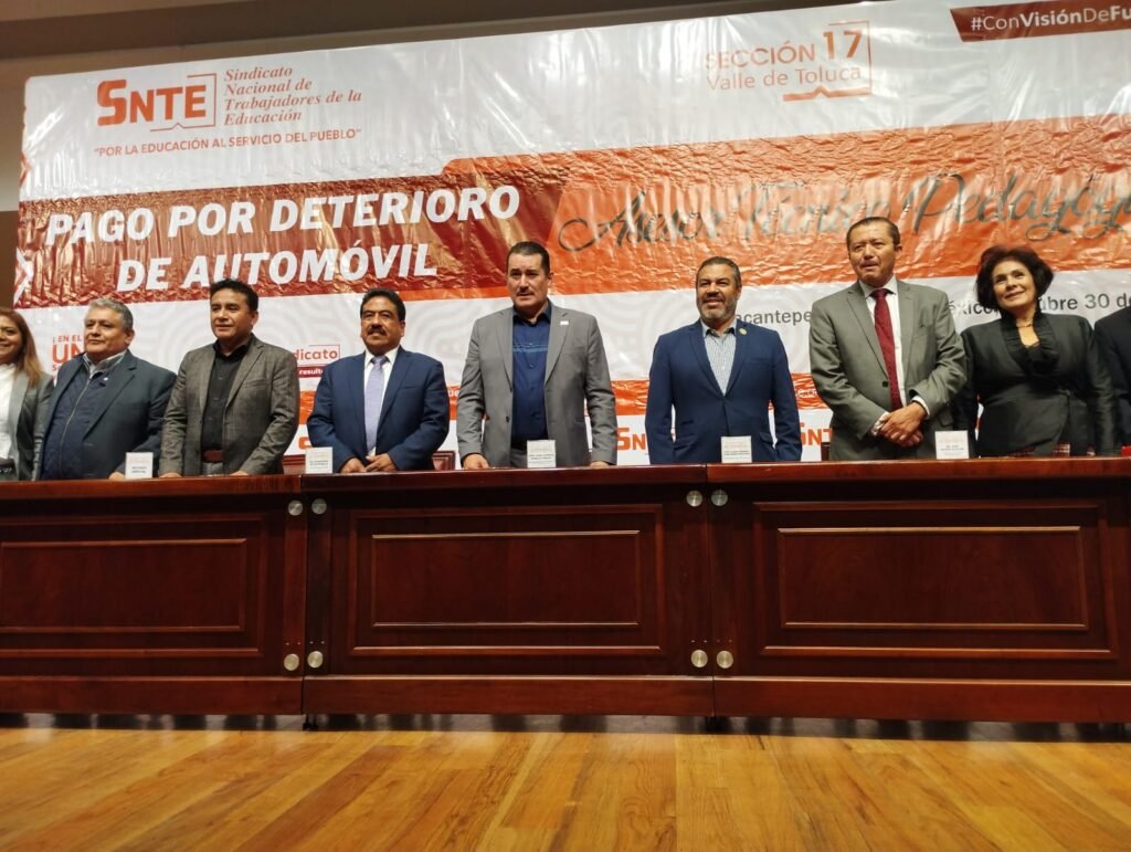 ENTREGA SNTE SECCIÓN 17 EL BONO POR DETERIORO DE AUTOMÓVIL A ATPs