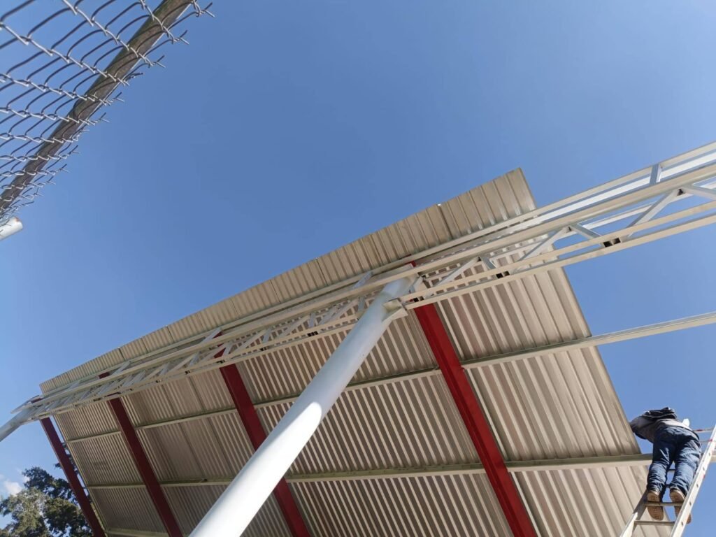 Techumbre unidad deportiva en Yondejé, Timilpan.