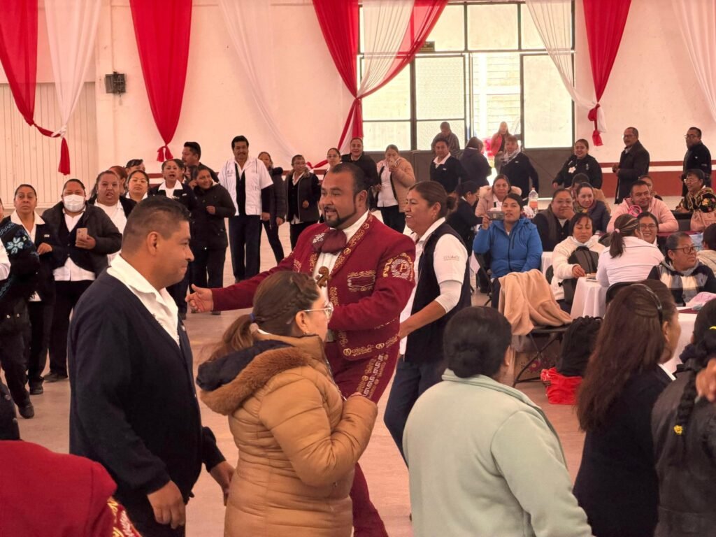 Festejo en Jocotitlán de las y los TAPS.