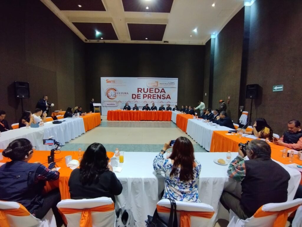 Conferencia de prensa Sección 17 del SNTE, Valle de Toluca.