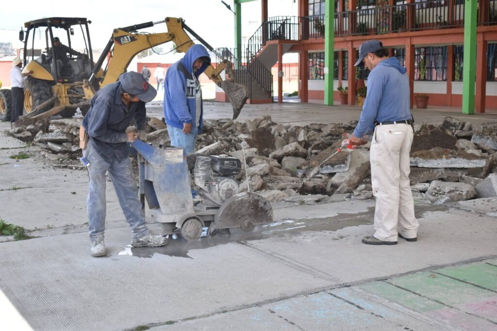  REFUERZA TIMILPAN INFRAESTRUCTURA EDUCATIVA CON OBRAS EN DIVERSAS COMUNIDADES