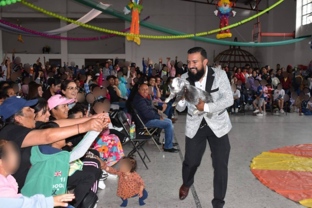 CORAZONES CONTENTOS EN TIMILPAN; FESTEJAN LA ALEGRÍA DE LA NIÑEZ