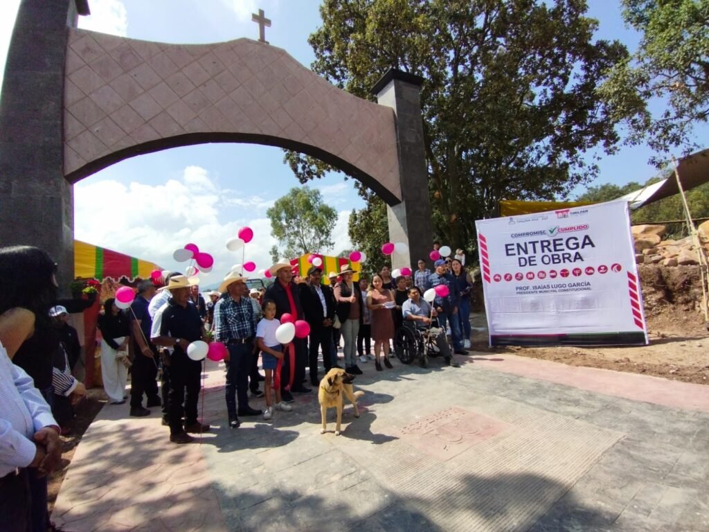 INAUGURAN ARCO DE IDENTIDAD EN MORELOS TERCERA MANZANA