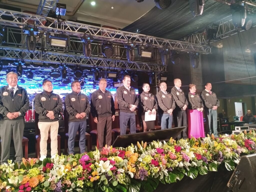 SNTE SECCIÓN 17 RINDE HOMENAJE AL NIVEL DE EDUCACIÓN PRIMARIA, PILAR DE LA FORMACIÓN DE MILLONES DE MEXICANOS