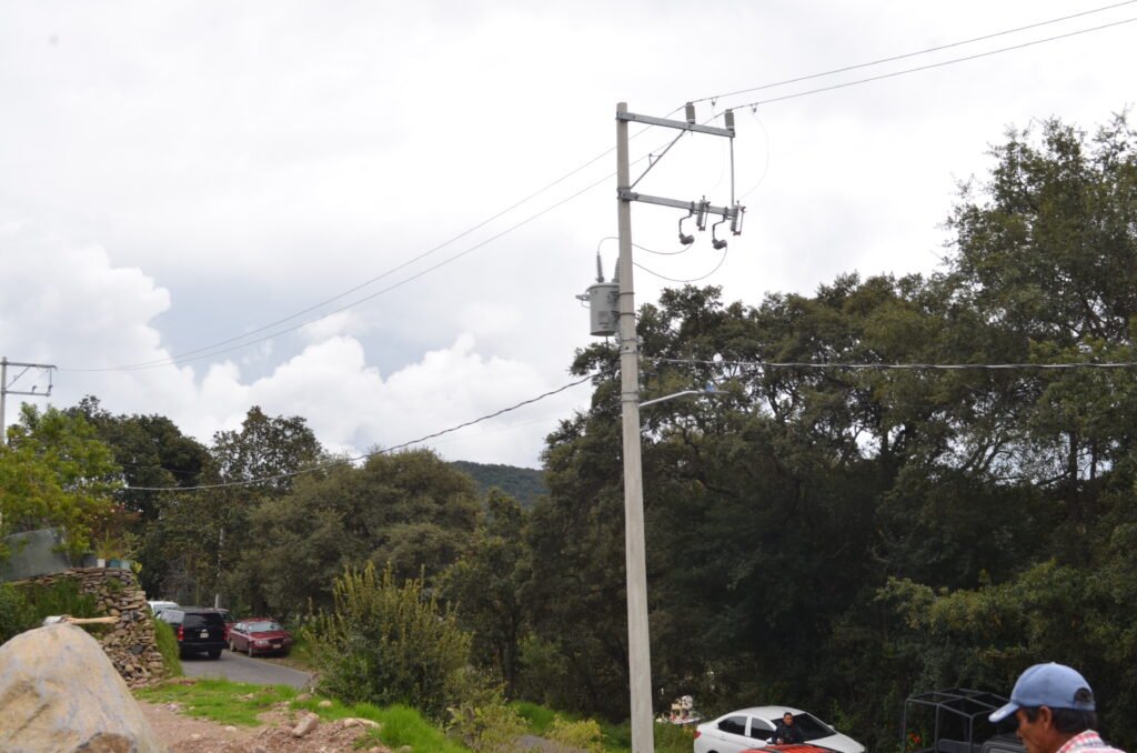 Ampliación de electrificación en Yondejé, Timilpan