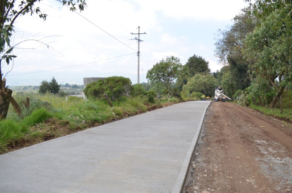 VILLA VICTORIA OBRAS EN CAMINOS