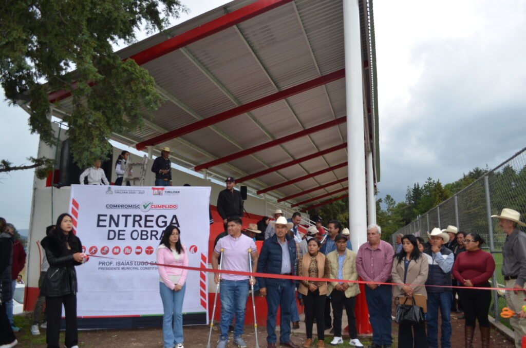Inauguración de techumbre en la cancha de futbol de Yondejé, Timilpan.