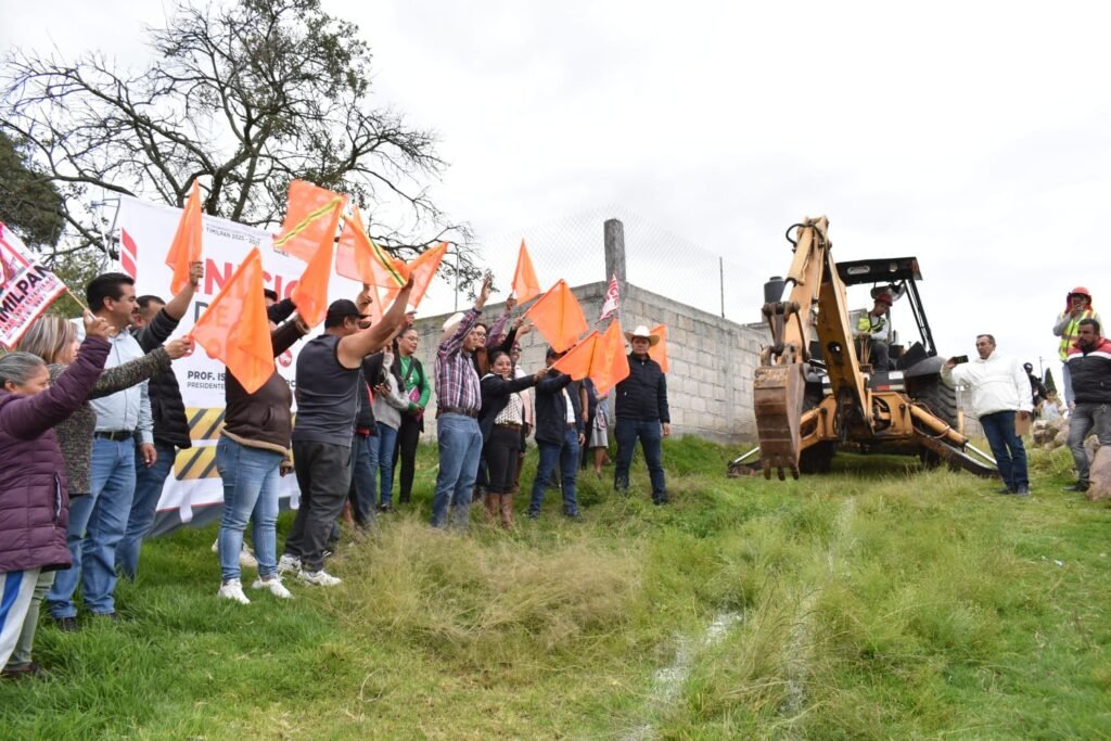 GOBIERNO DE TIMILPAN ATIENDE DEMANDAS DE INFRAESTRUCTURA PLANTEADAS POR HABITANTES DE BARRIO MORELOS