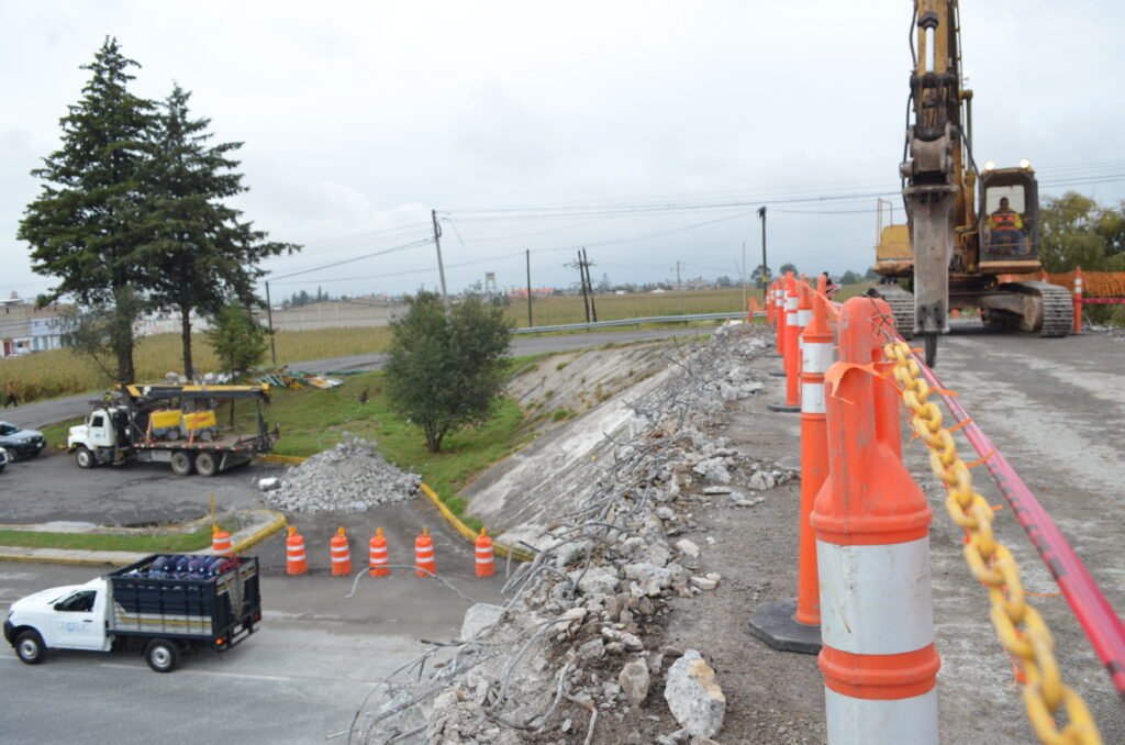 INICIA REHABILITACIÓN DEL PUENTE DE ACCESO A JOCOTITLÁN